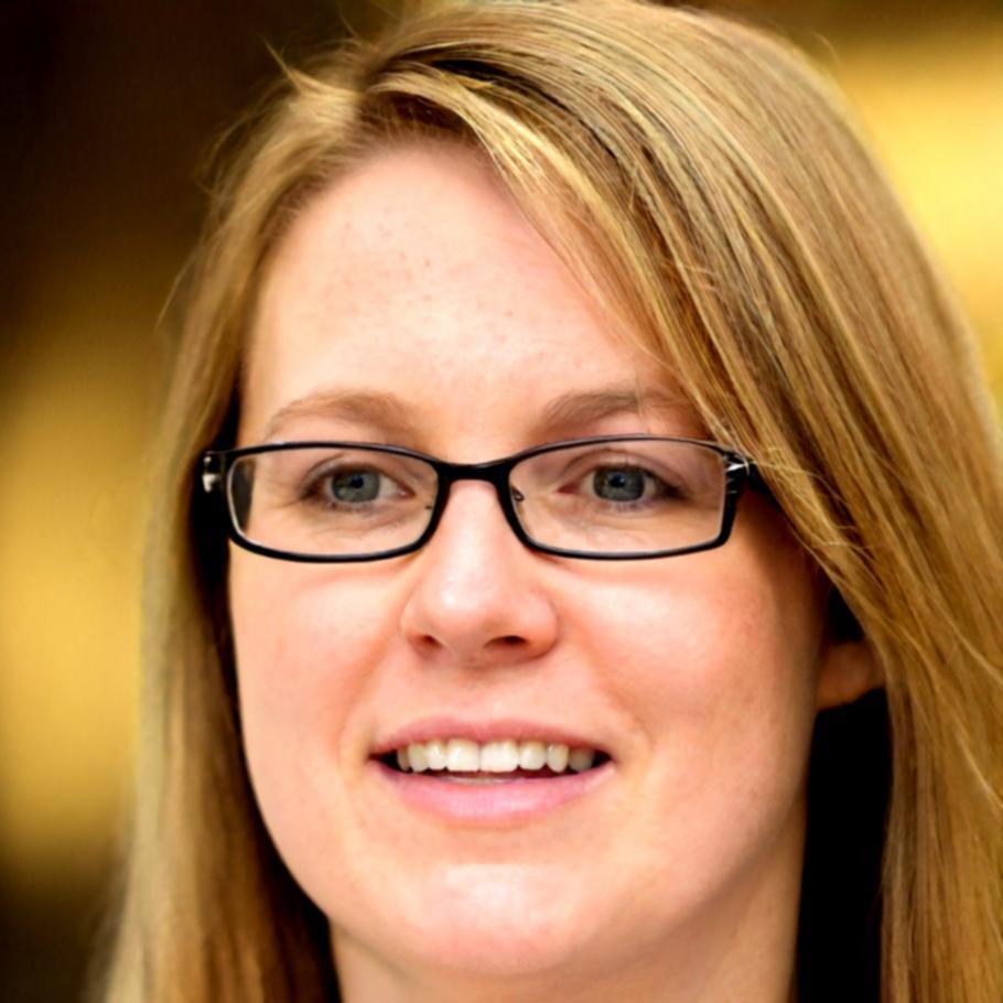 Porträt von Silvia Hoffmeister, Anlagestrategin